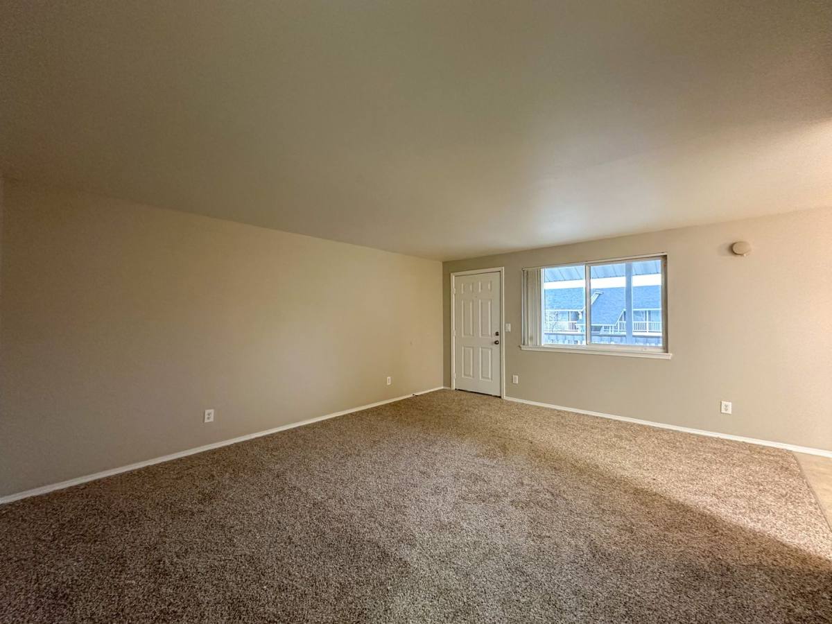 Apartment for rent at 351-359 Glen Creek Rd NW, Salem, OR 97304