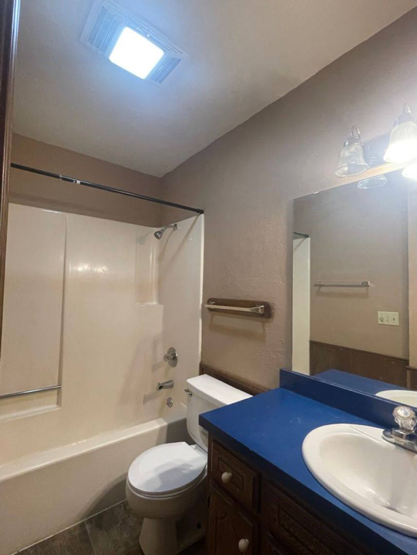 Apartment for rent at 301 E Kee, Weatherford, OK 73096