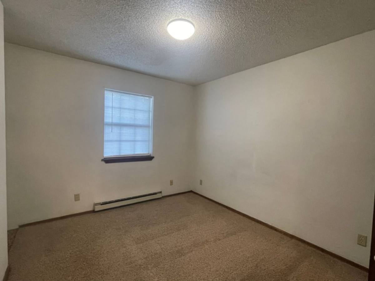 Apartment for rent at 301 E Kee, Weatherford, OK 73096