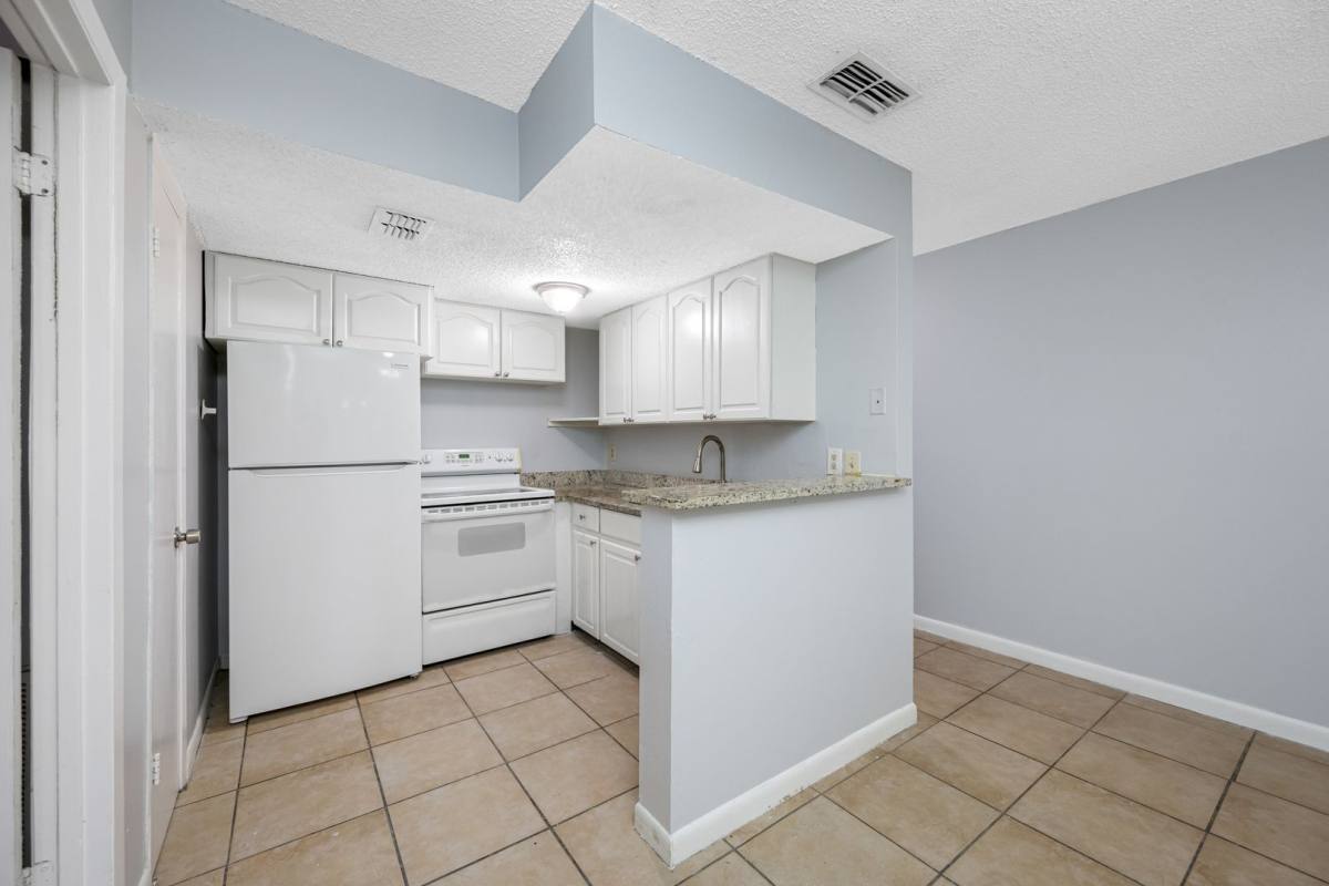 Apartment for rent at 5113 N Nebraska Ave, Tampa, FL 33603