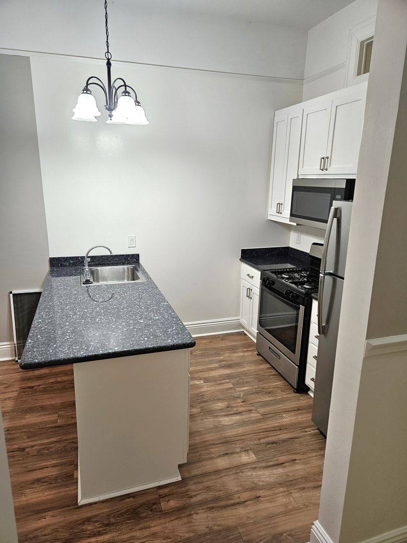 Apartment for rent at 337-341 Georgia St, Vallejo, CA 94590