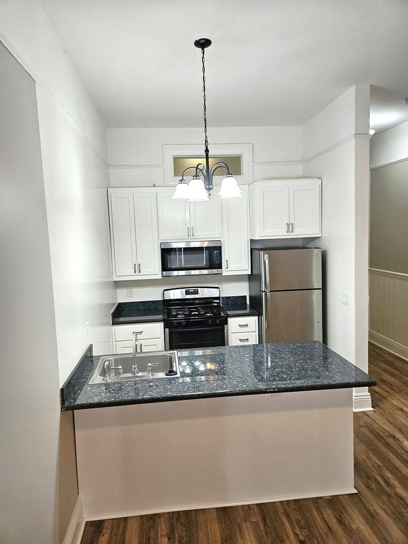Apartment for rent at 337-341 Georgia St, Vallejo, CA 94590