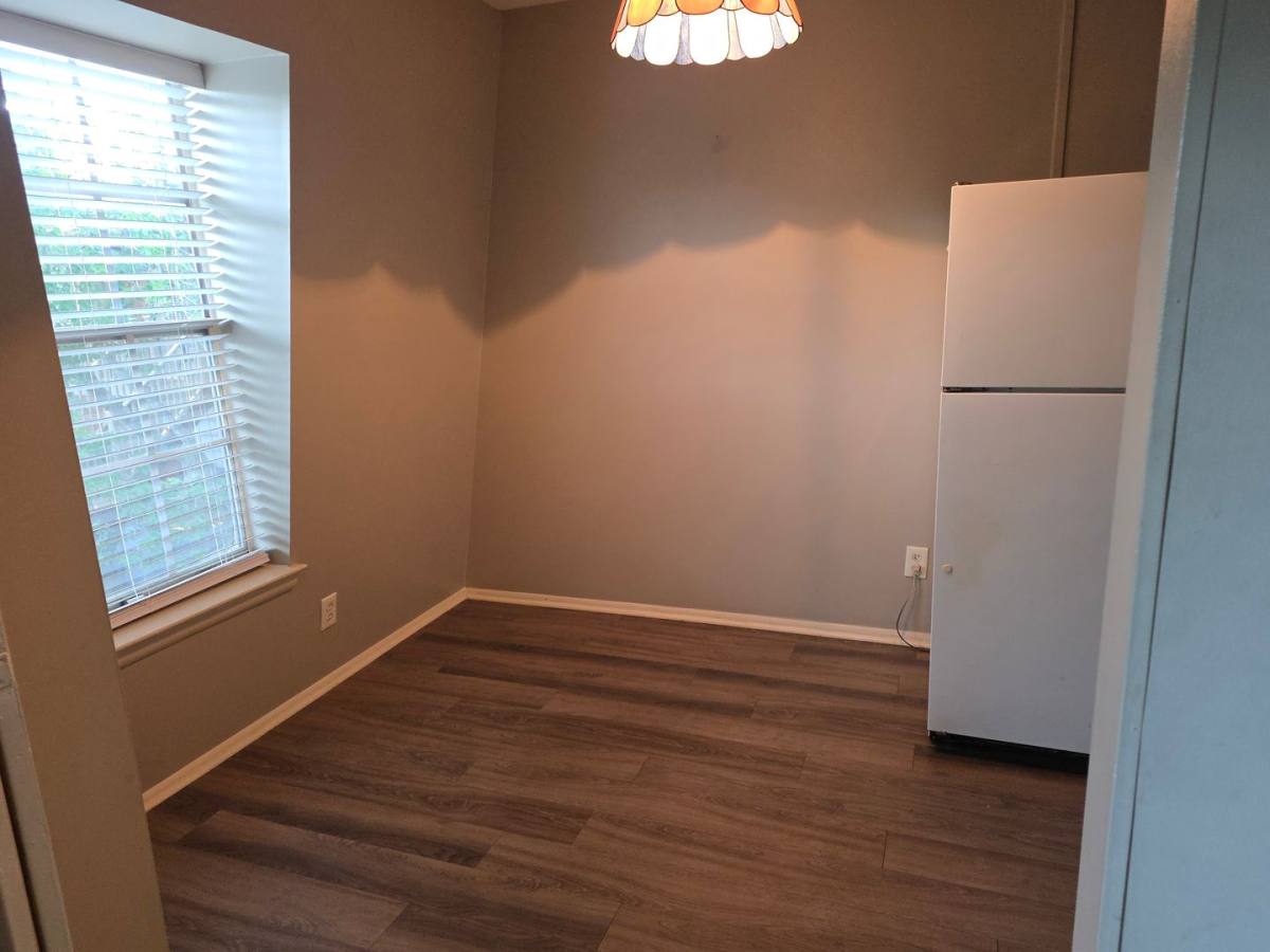 Apartment for rent at 3822-J Country Club Rd, Winston Salem, NC 27104