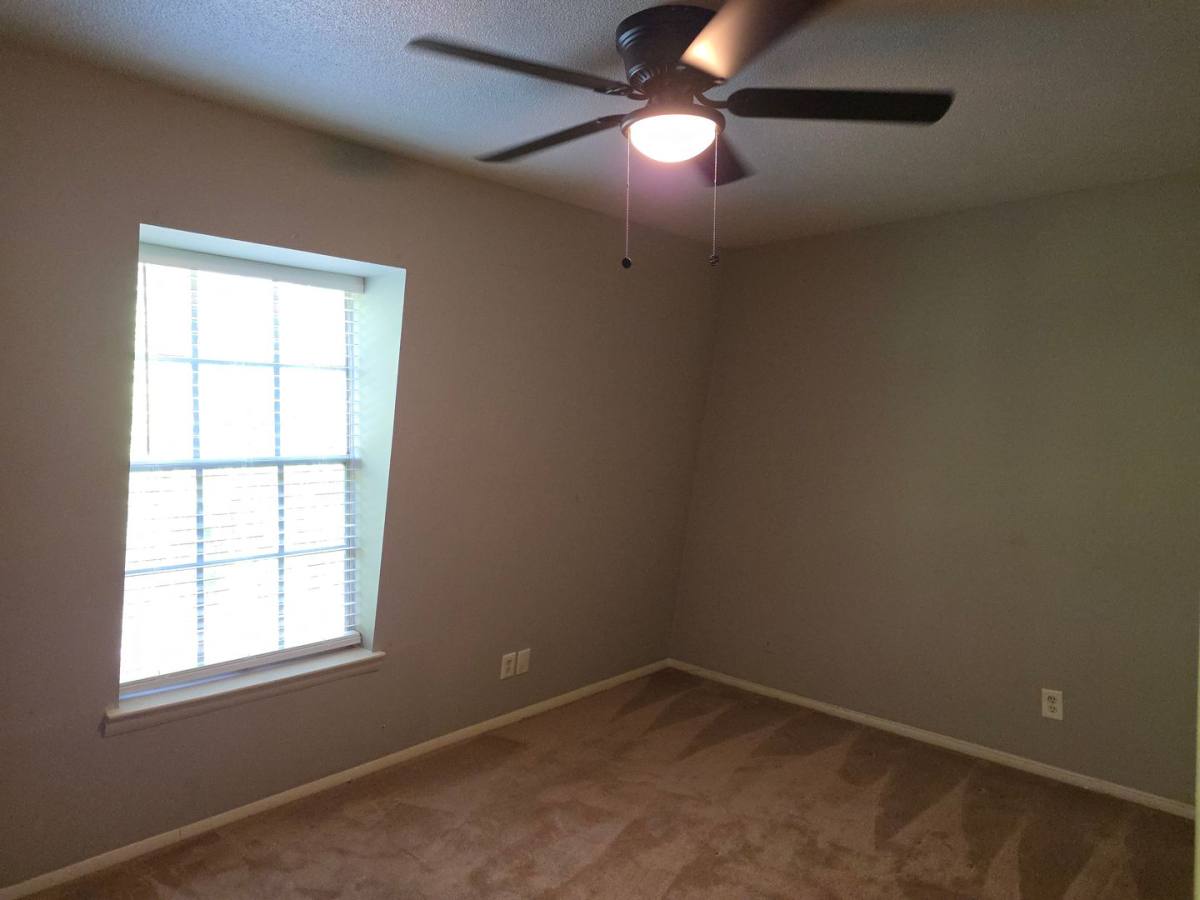 Apartment for rent at 3822-J Country Club Rd, Winston Salem, NC 27104