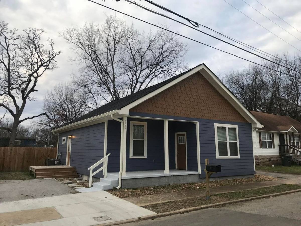 House for rent at 909 S Kelley St, Chattanooga, TN 37404
