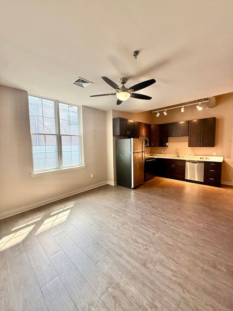 Apartment for rent at 124-128 W Union Blvd, Bethlehem, PA 18018