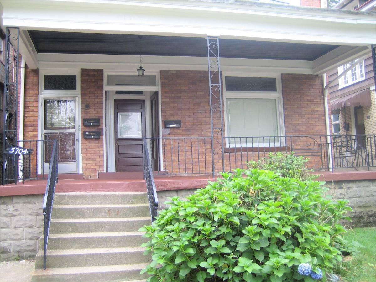 Apartment for rent at 5704 Darlington Rd - 1st, Pittsburgh, PA 15217