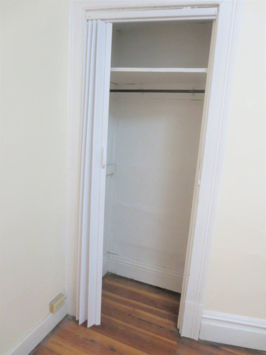 Apartment for rent at 5704 Darlington Rd - 1st, Pittsburgh, PA 15217