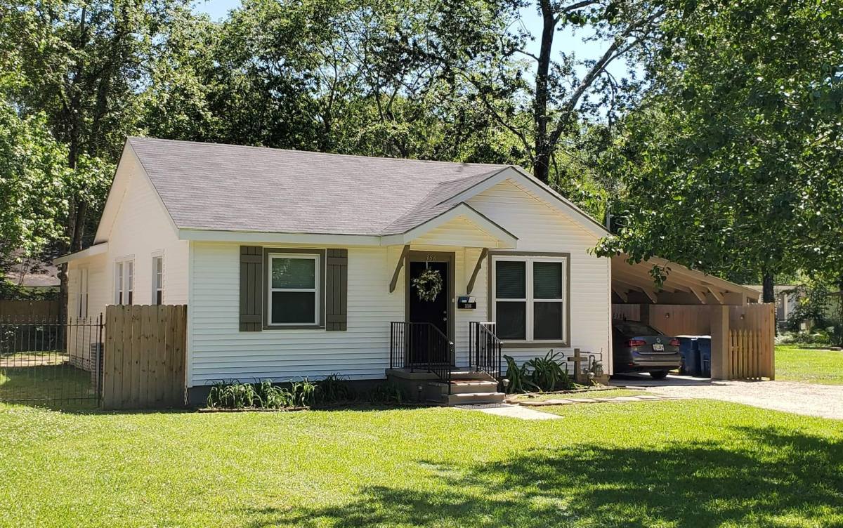 House for rent at 356 Oak St, Denham Springs, LA 70726