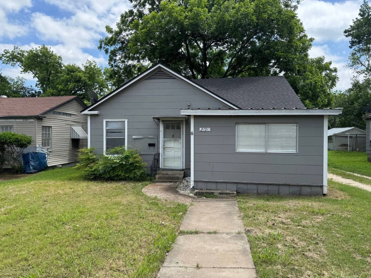 House for rent at 2600 McKenzie Ave, Waco, TX 76708