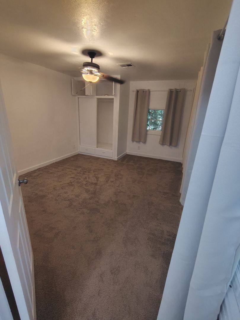 House for rent at 510 Holtby Rd, Bakersfield, CA 93304
