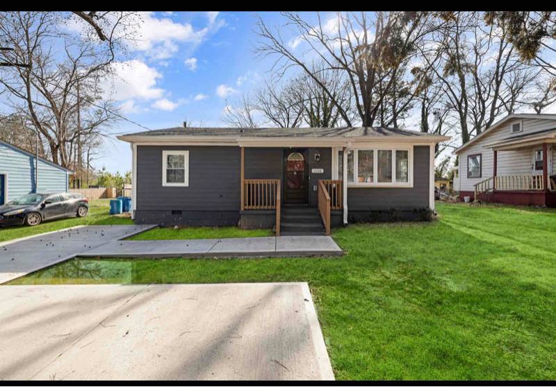 House for rent at 1008 E Club Blvd, Durham, NC 27704