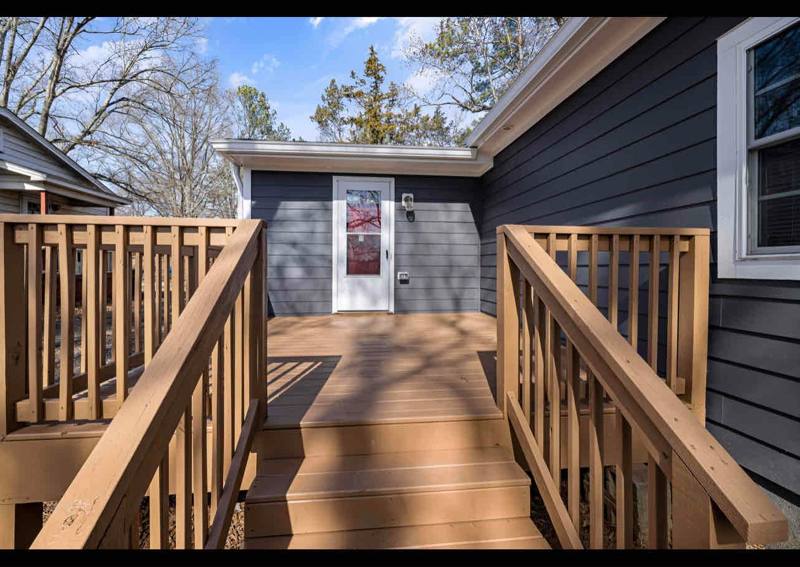 House for rent at 1008 E Club Blvd, Durham, NC 27704