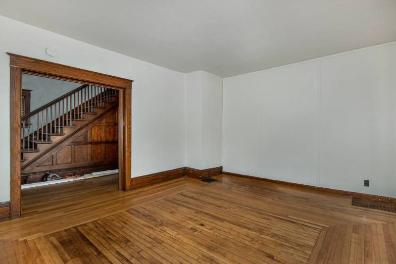 Apartment for rent at 221 S Pine St, Mount Pleasant, MI 48858