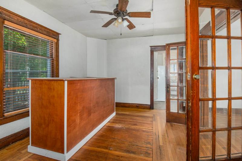 Apartment for rent at 221 S Pine St, Mount Pleasant, MI 48858