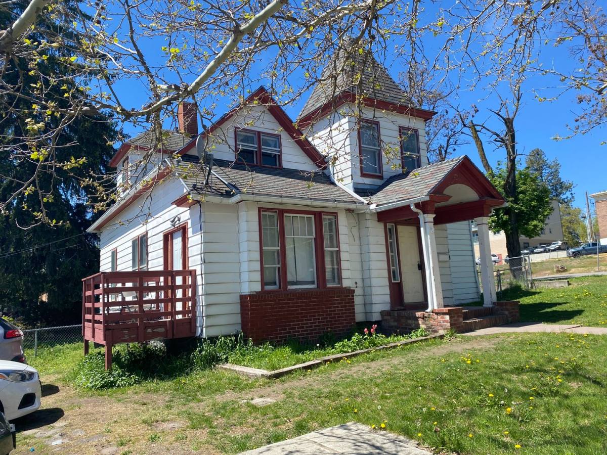 House for rent at 320 College Ave, Cheney, WA 99004