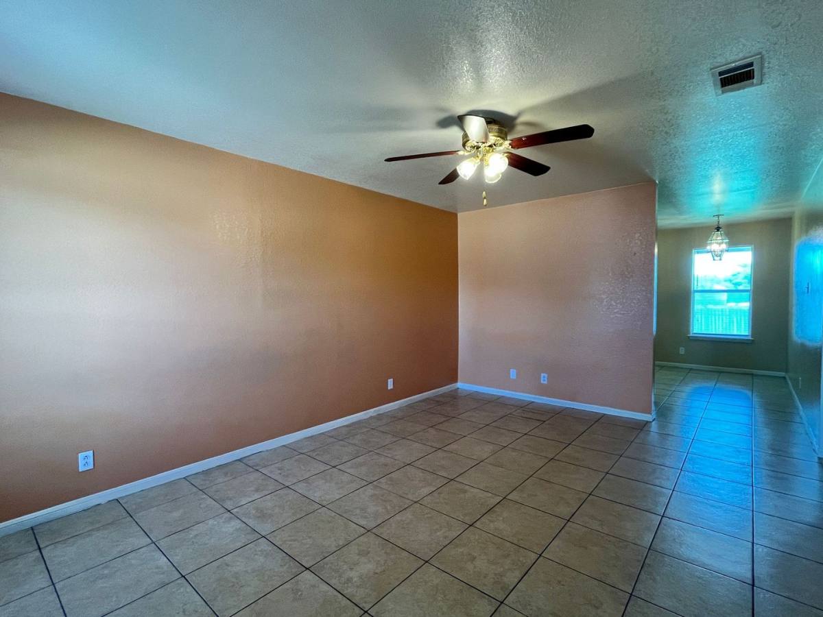 Townhouse for rent at 1007 Circle M Dr, Killeen, TX 76549