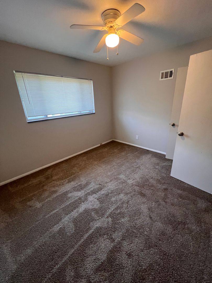 Apartment for rent at 7104 Plateau Ave, Saint Louis, MO 63117