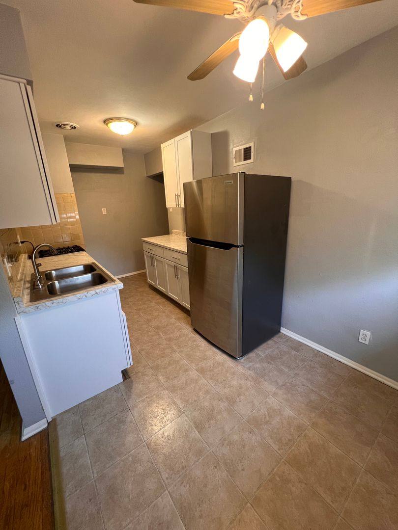 Apartment for rent at 7104 Plateau Ave, Saint Louis, MO 63117
