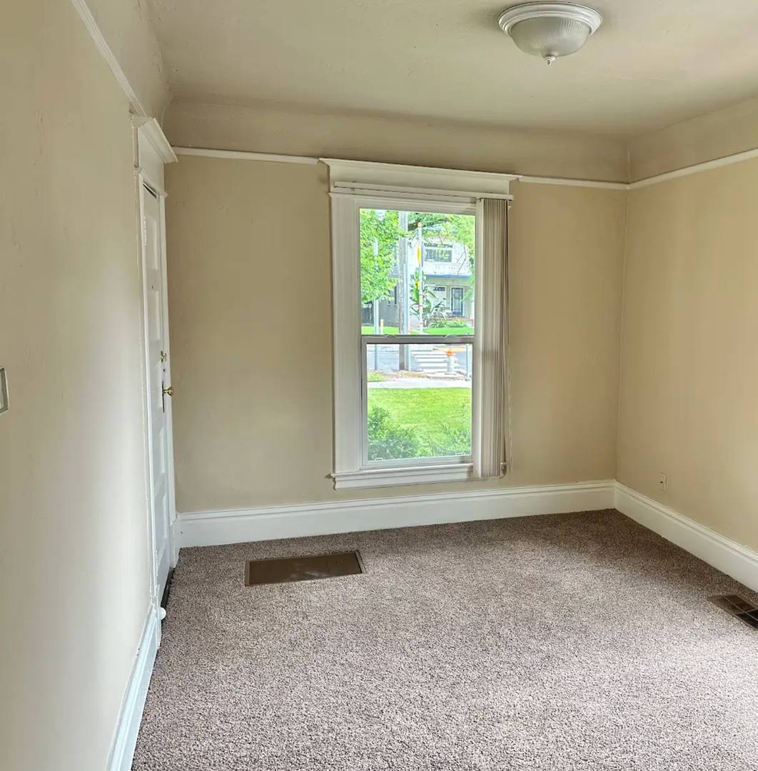 Apartment for rent at 3468 J St, Sacramento, CA 95816