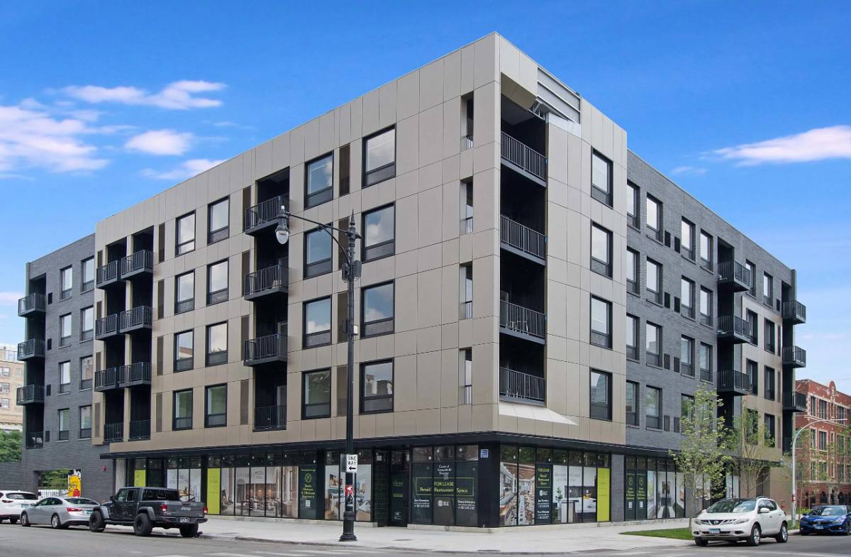 Apartment for rent at 948 W Sunnyside #215, Chicago, IL 60640