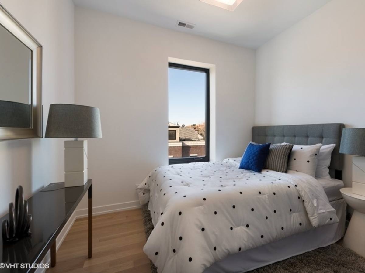 Apartment for rent at 1244 W Huron #3, Chicago, IL 60642