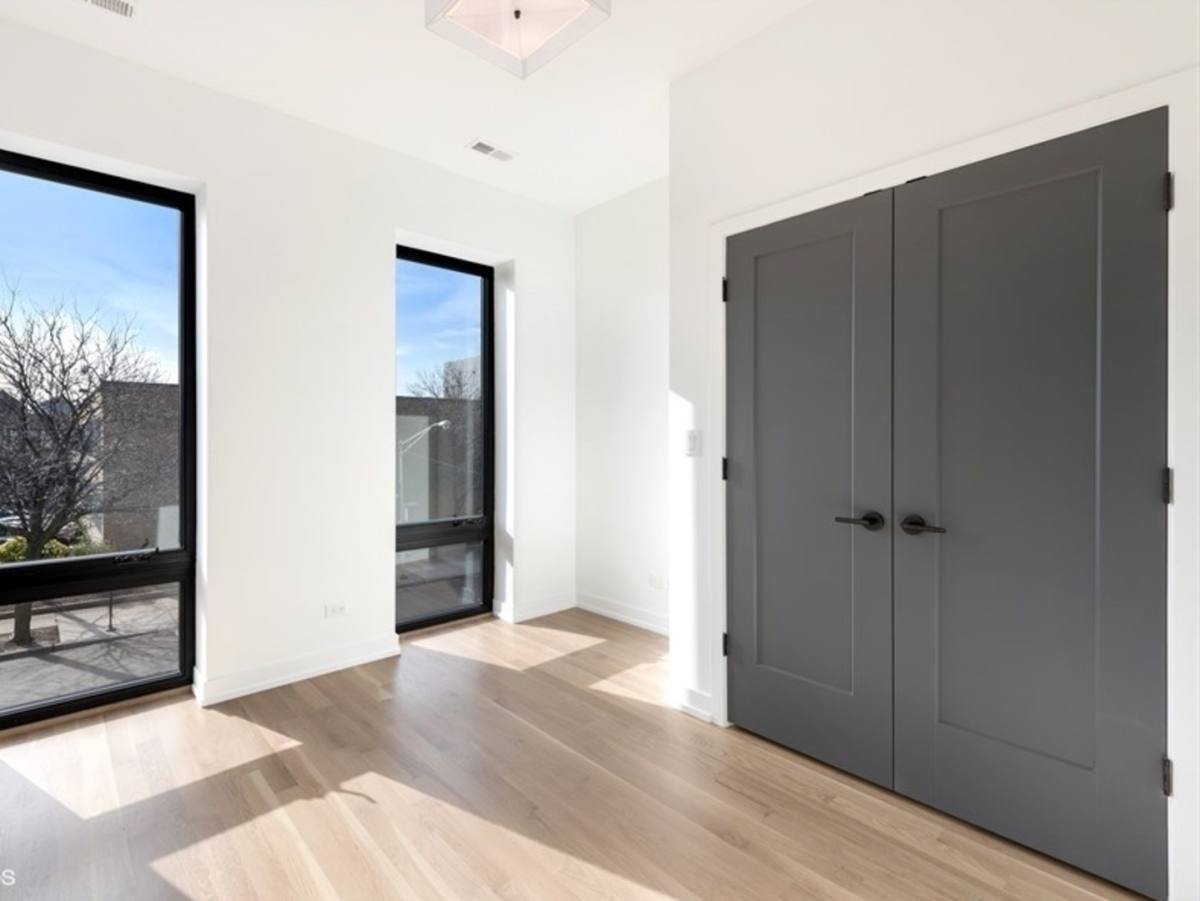 Apartment for rent at 1244 W Huron #3, Chicago, IL 60642