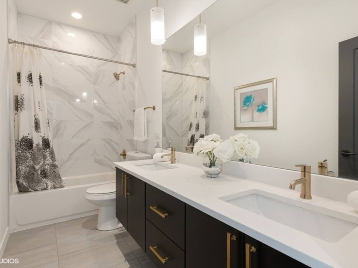 Apartment for rent at 1244 W Huron #3, Chicago, IL 60642