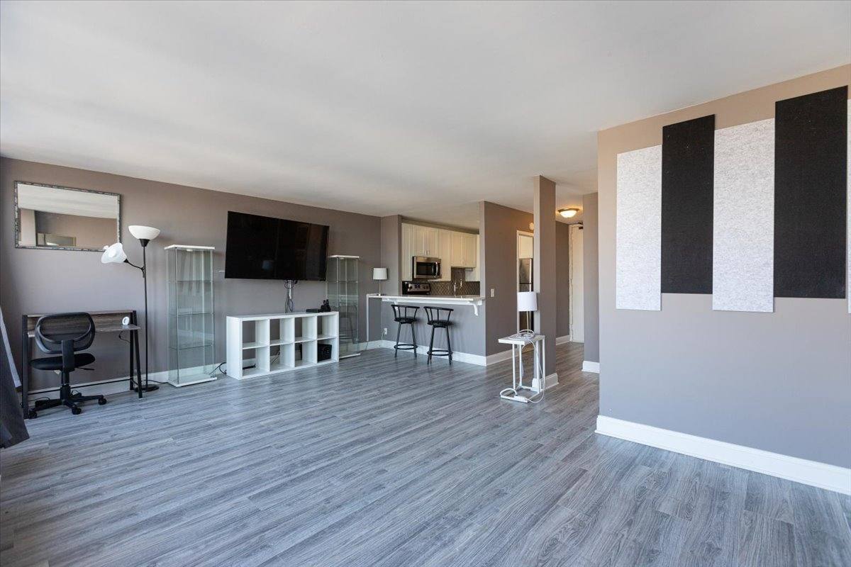 Apartment for rent at 5445 N Sheridan #1905, Chicago, IL 60640