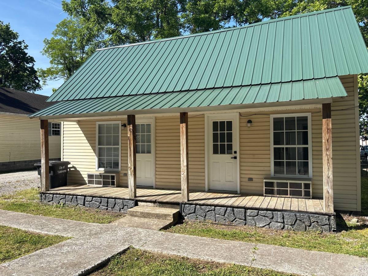 Townhouse for rent at 605B N Washington St, Tullahoma, TN 37388