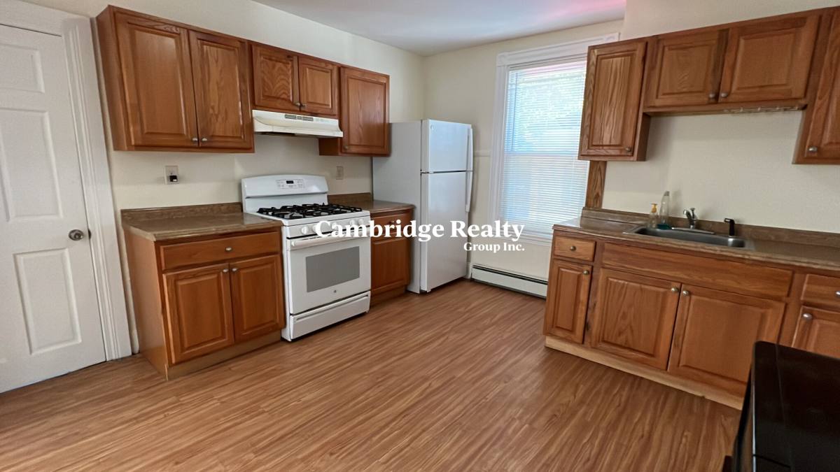 Apartment for rent at 569 Main St #1T, Medford, MA 02155