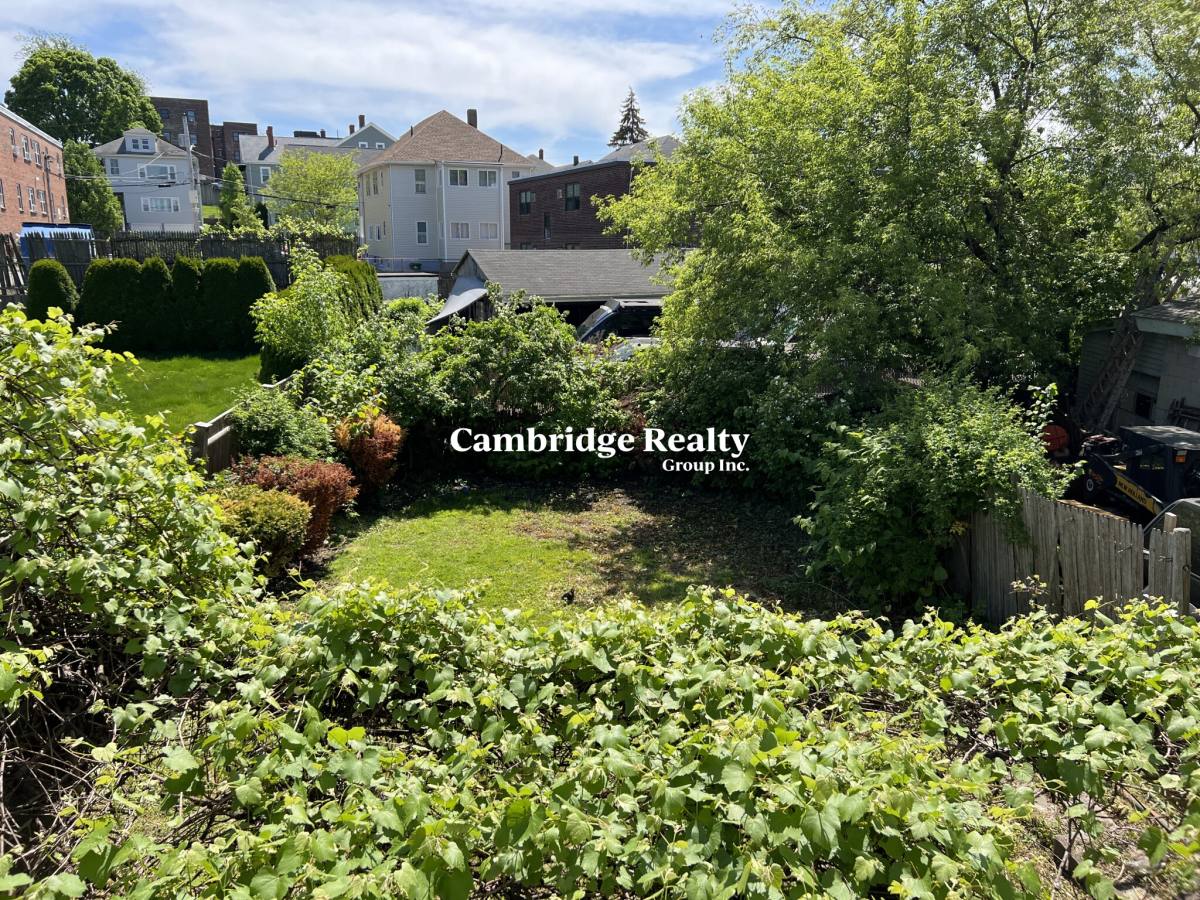 Apartment for rent at 569 Main St #1T, Medford, MA 02155