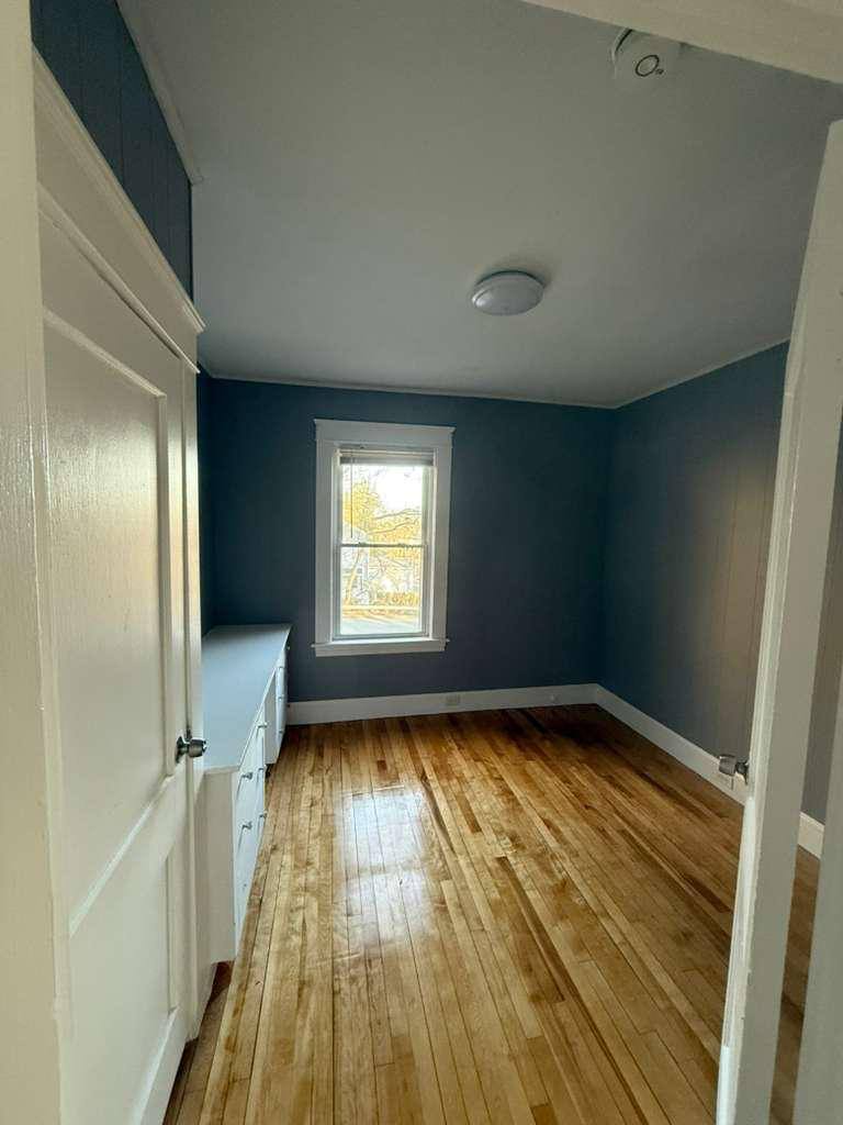 Apartment for rent at 118-120 Ashburham Hill Rd #1, Fitchburg, MA 01420