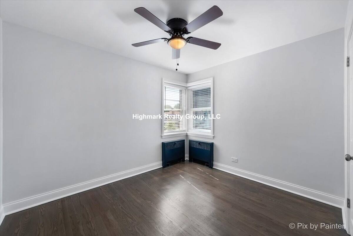 Apartment for rent at 2715 W Berwyn Ave #D3V, Chicago, IL 60625