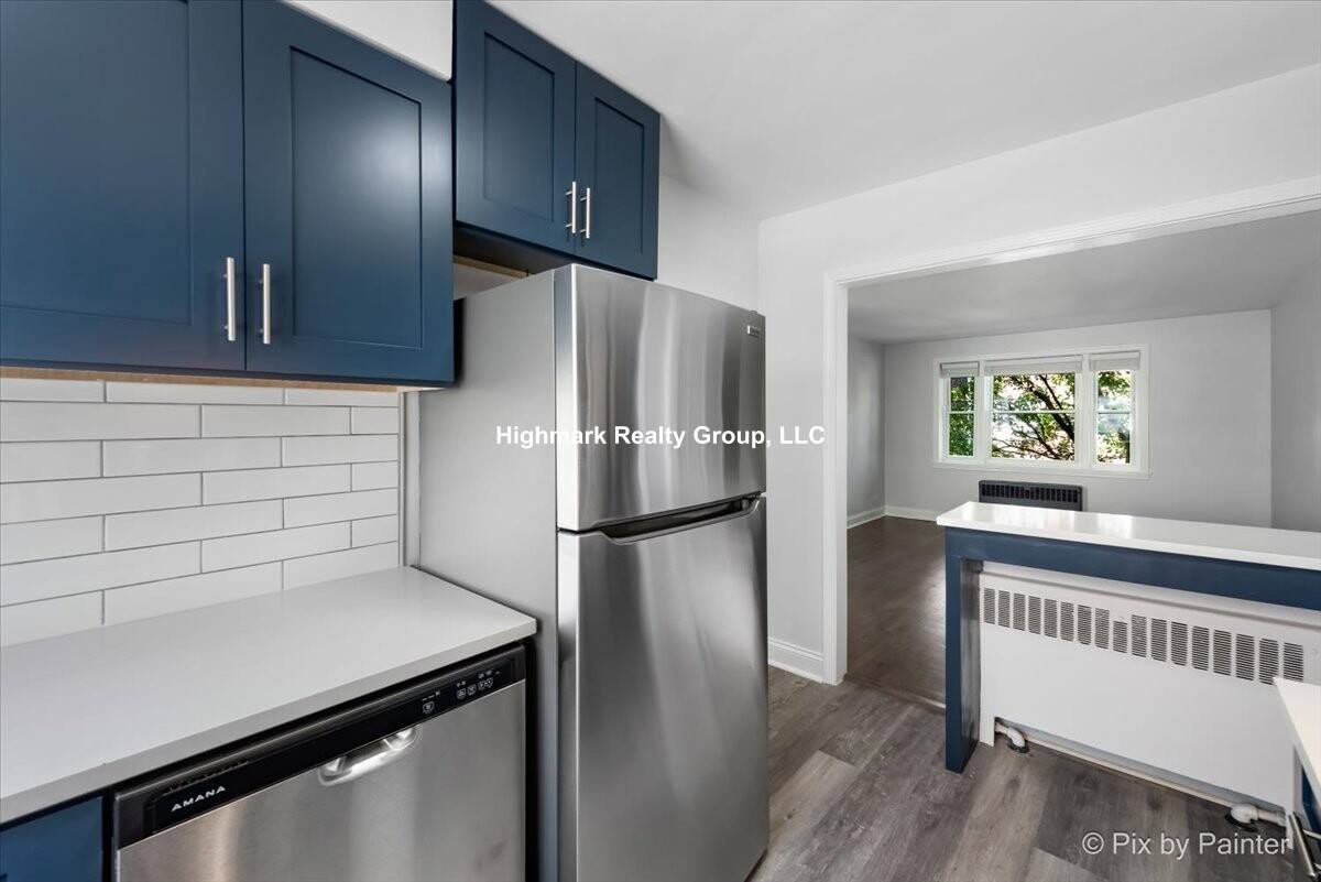 Apartment for rent at 2715 W Berwyn Ave #D3V, Chicago, IL 60625