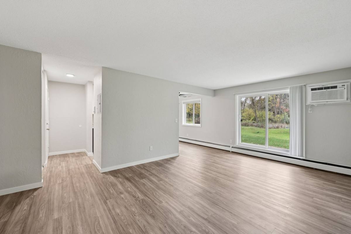 Apartment for rent at 180 - 210 County Rd, Saint Paul, MN 55117