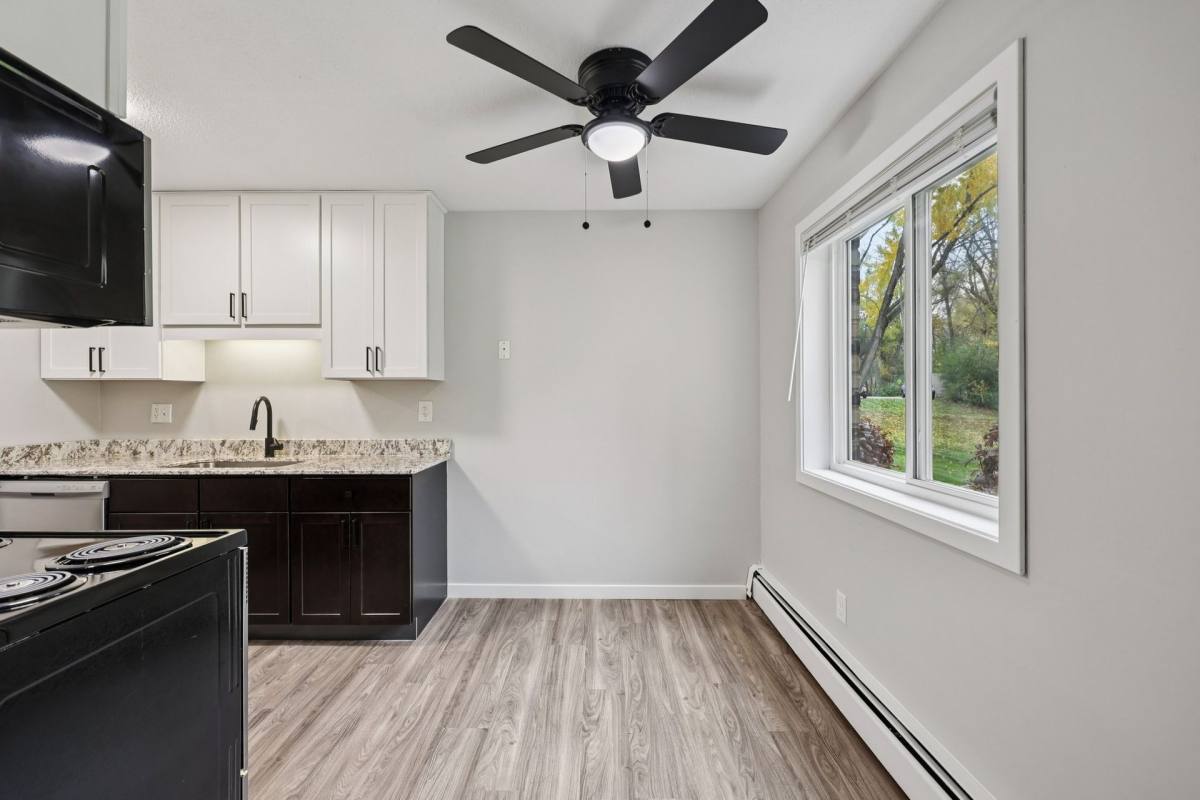 Apartment for rent at 180 - 210 County Rd, Saint Paul, MN 55117