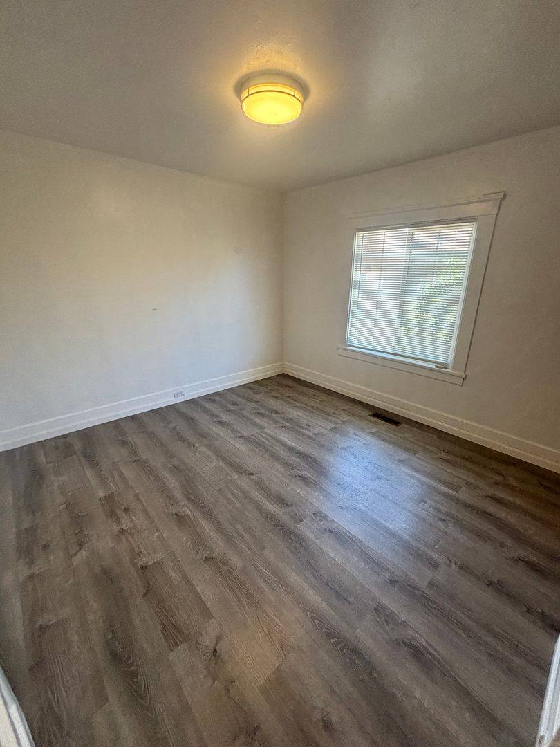 House for rent at 3218 School St, Oakland, CA 94602