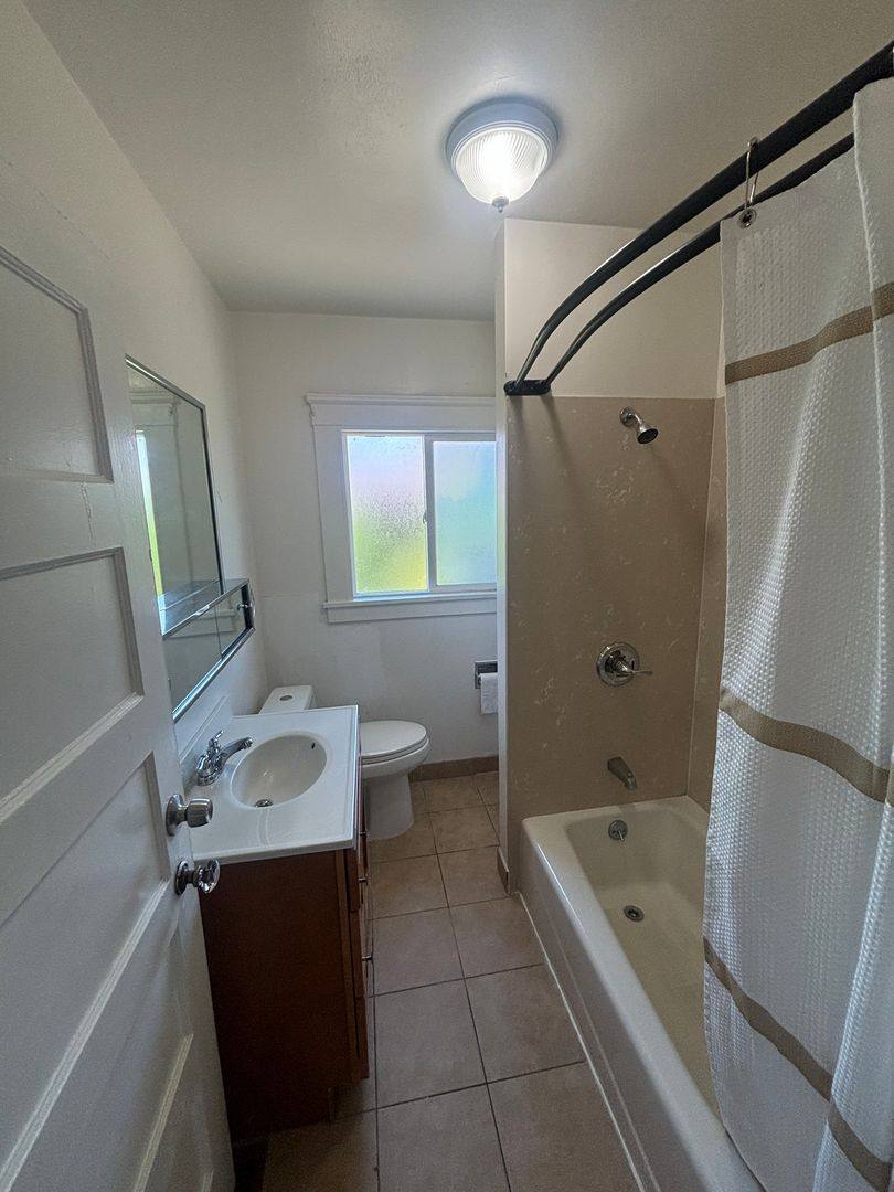 House for rent at 3218 School St, Oakland, CA 94602