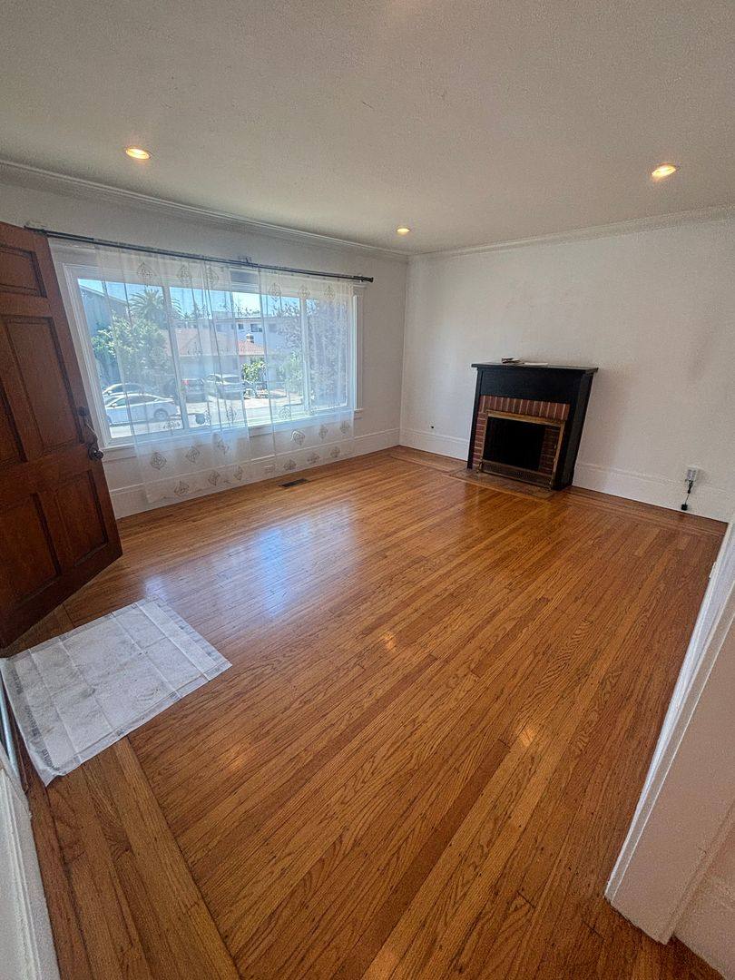 House for rent at 3218 School St, Oakland, CA 94602