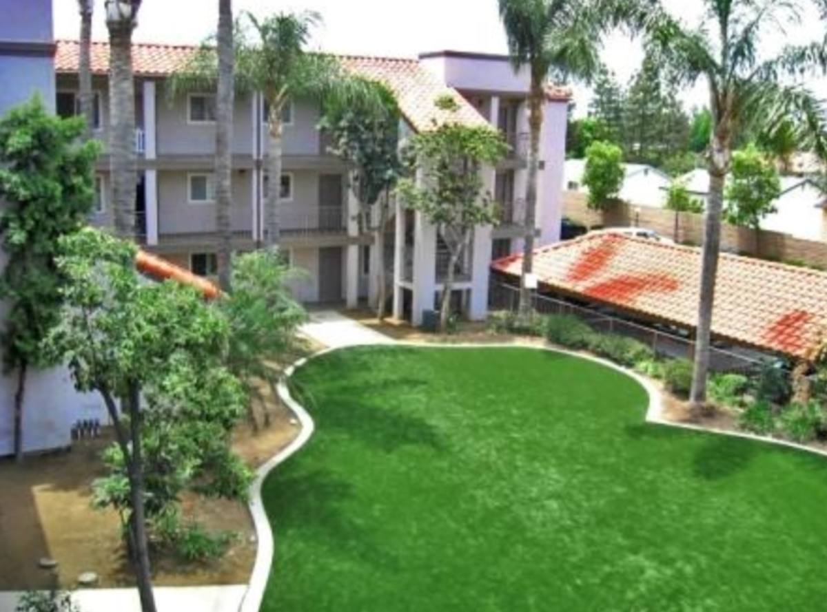 Apartment for rent at 400 S Baker St, Placentia, CA 92870