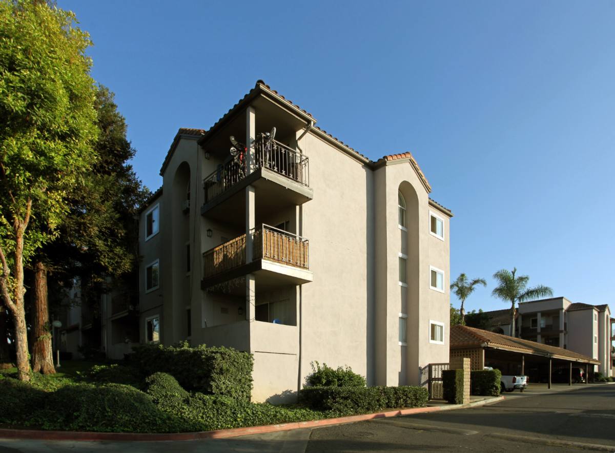 Apartment for rent at 400 S Baker St, Placentia, CA 92870