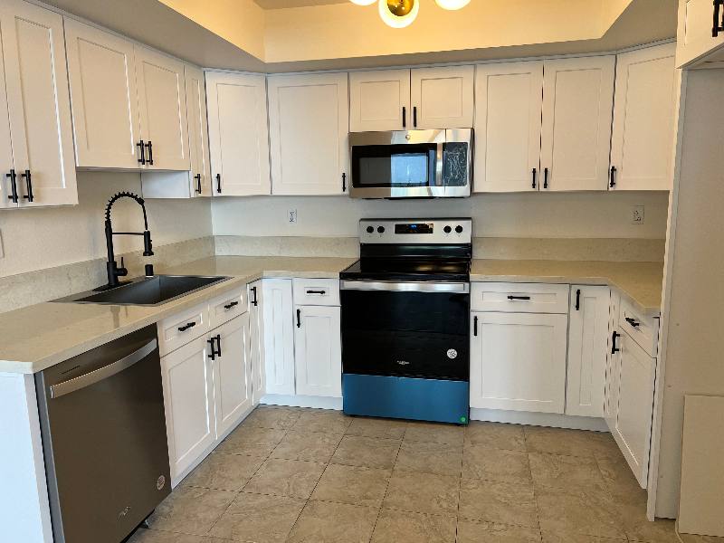 Apartment for rent at 18408 Hatteras St #77, Tarzana, CA 91356