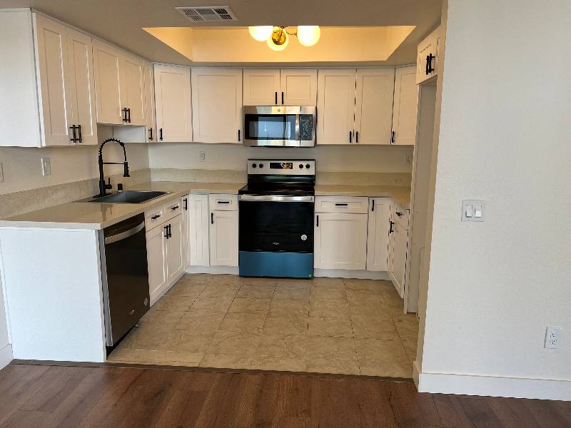 Apartment for rent at 18408 Hatteras St #77, Tarzana, CA 91356