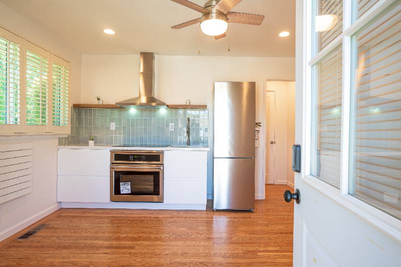 Apartment for rent at 3985 Royal Arch Dr #B, Concord, CA 94519