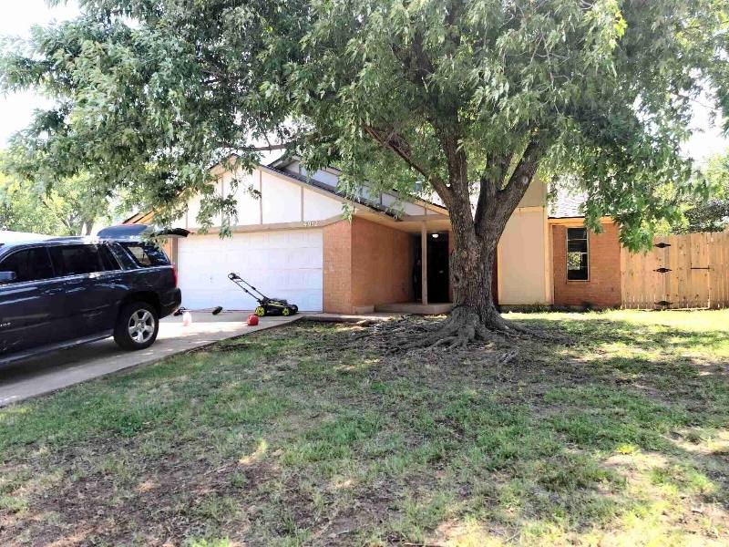 House for rent at 4912 S Fairmont Ave, Oklahoma City, OK 73129