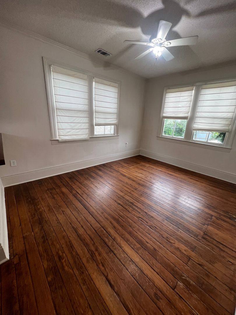 Townhouse for rent at 538-40 Lowerline St, New Orleans, LA 70118