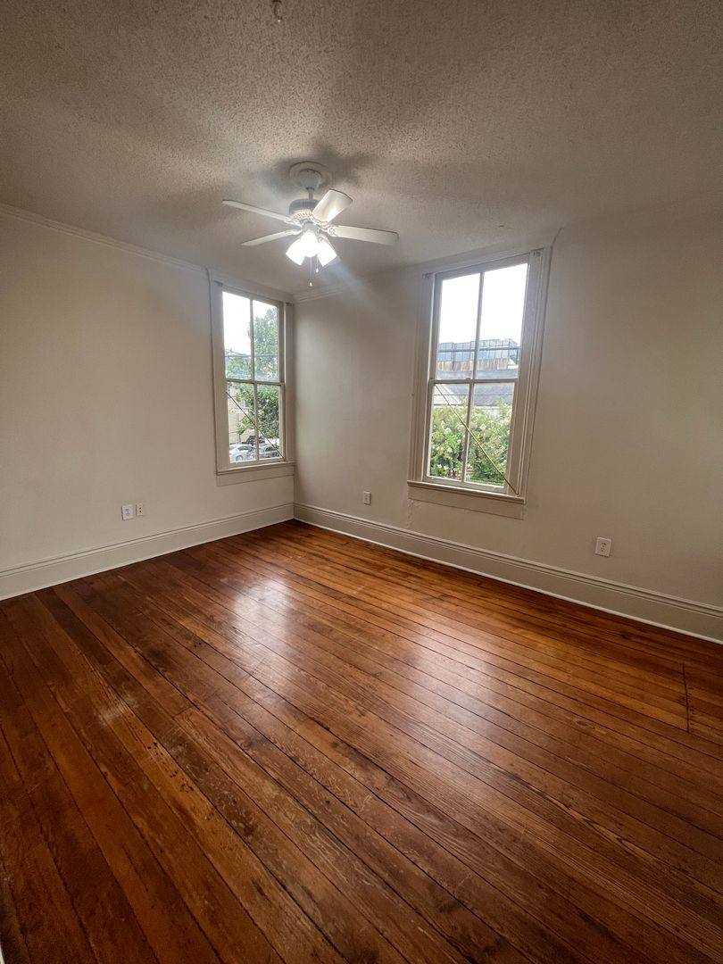 Townhouse for rent at 538-40 Lowerline St, New Orleans, LA 70118