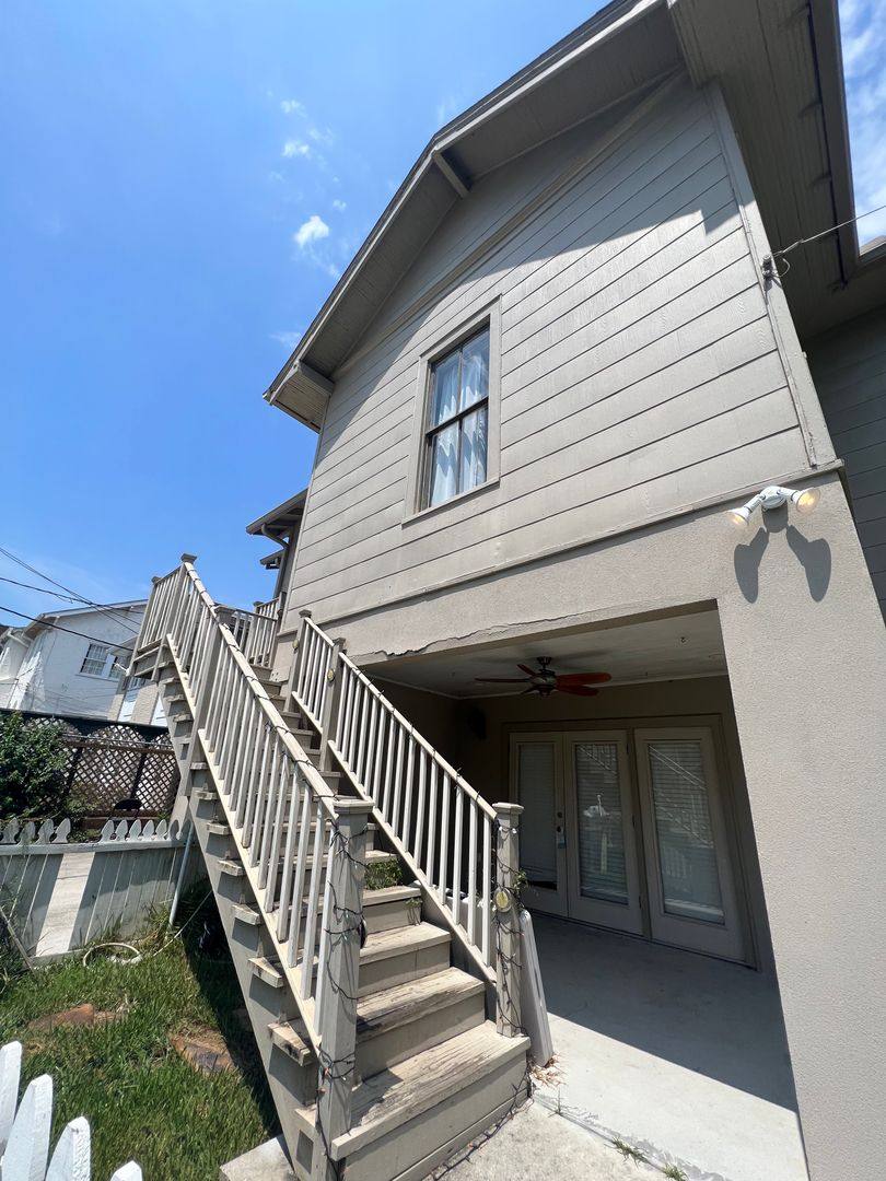 Townhouse for rent at 538-40 Lowerline St, New Orleans, LA 70118