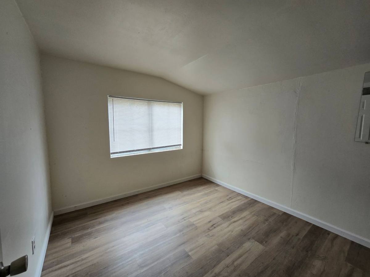 Apartment for rent at 937 W 20th St, Merced, CA 95340